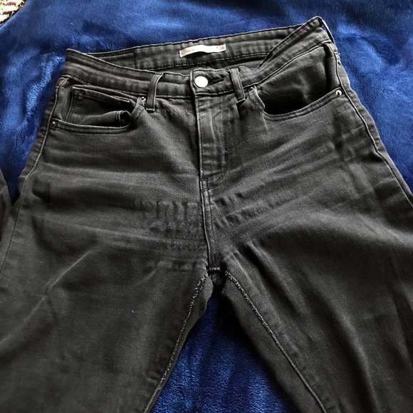 Levi’s Black High Rise Skinny Jeans - Picture 3 of 6